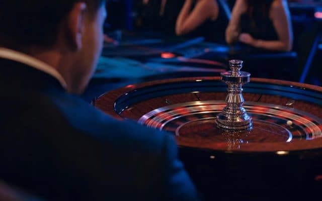 Roulette 2.0 : L&rsquo;Essor des Nouvelles Technologies dans les Casinos Modernes